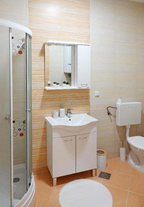 Apartman Gundulic Vinkovci Exterior photo